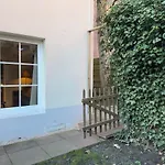 The Forest With Garden & Tranquility Apartment Oldenburg